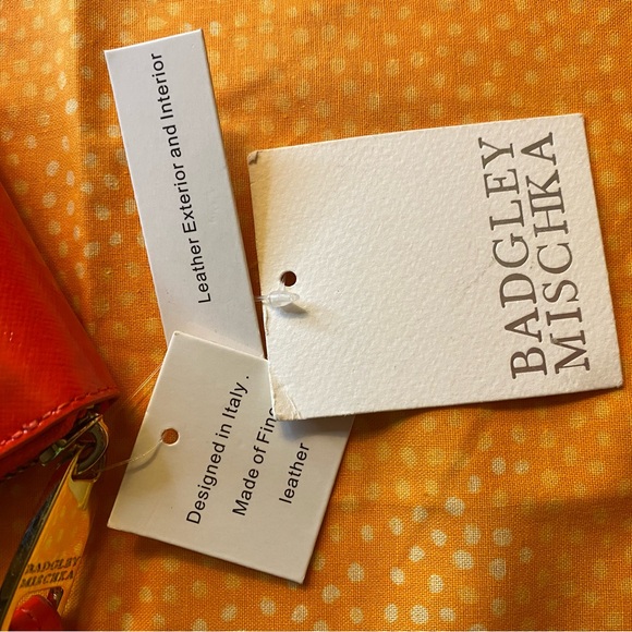 Badgley Mischka Poppy Colored zippy Wallet - Picture 3 of 8
